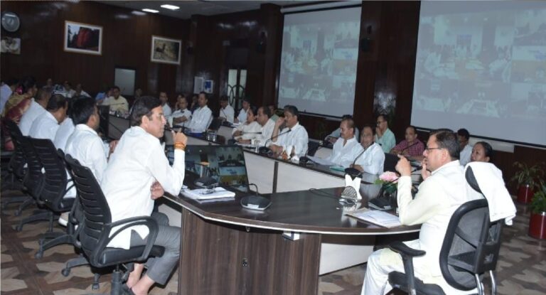 vipkshi-vidhayak-MLA.jpg